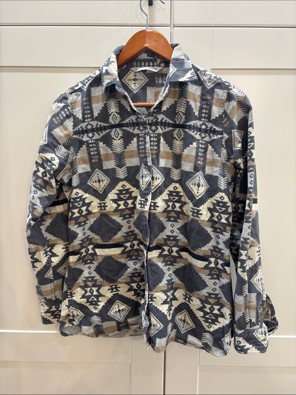 Woolrich Aztec-Pattern Lightweight Shirt Jacket in Gray, Cream & Tan